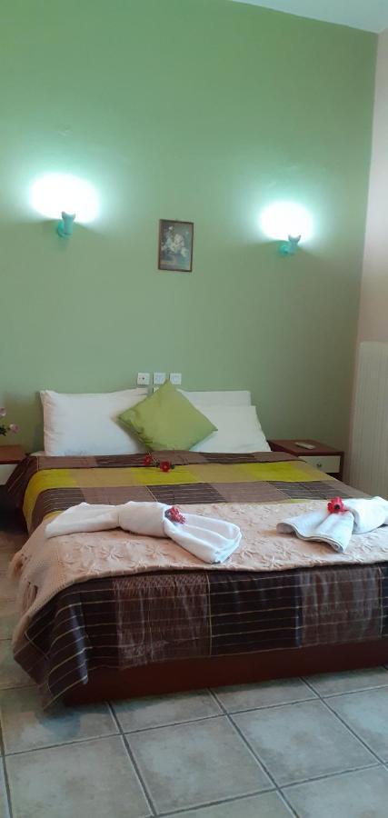 New Pantheon Hotel Kamena Vourla Extérieur photo